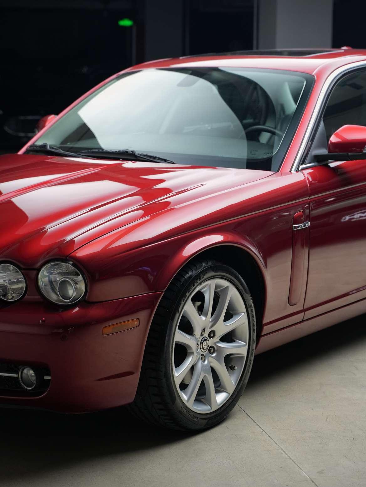 Jaguar XJ 2009 thumb 6