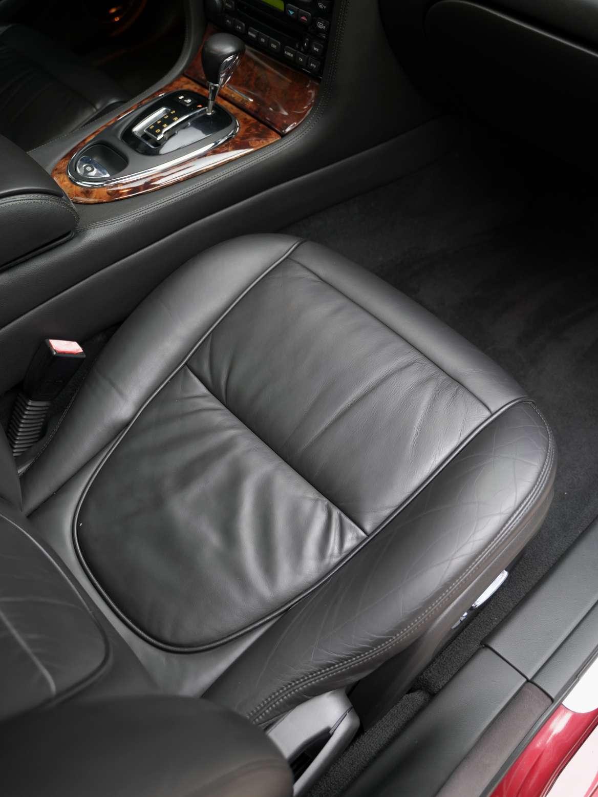 Jaguar XJ 2009 thumb 9