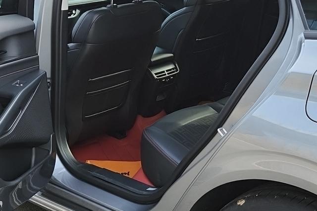Ford Mondeo 2023 thumb 8