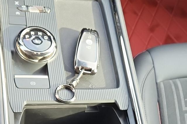 Ford Mondeo 2023 thumb 11