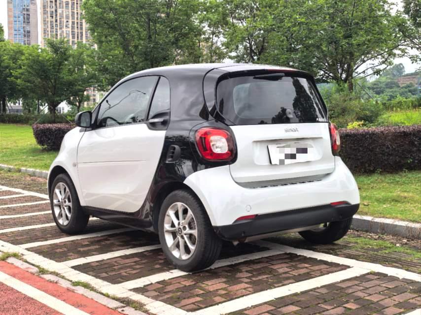 Smart Fortwo 2016 thumb 2