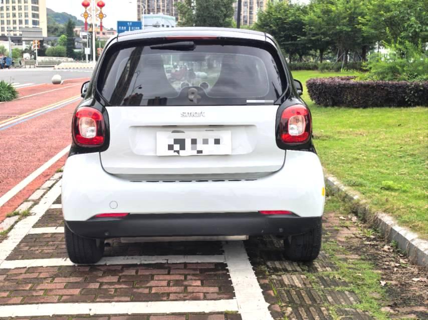 Smart Fortwo 2016 thumb 3