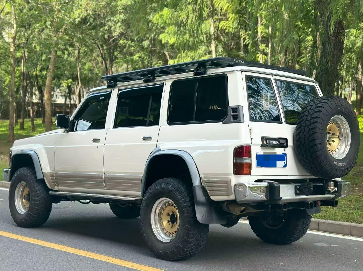 Nissan Patrol 2004 thumb 3