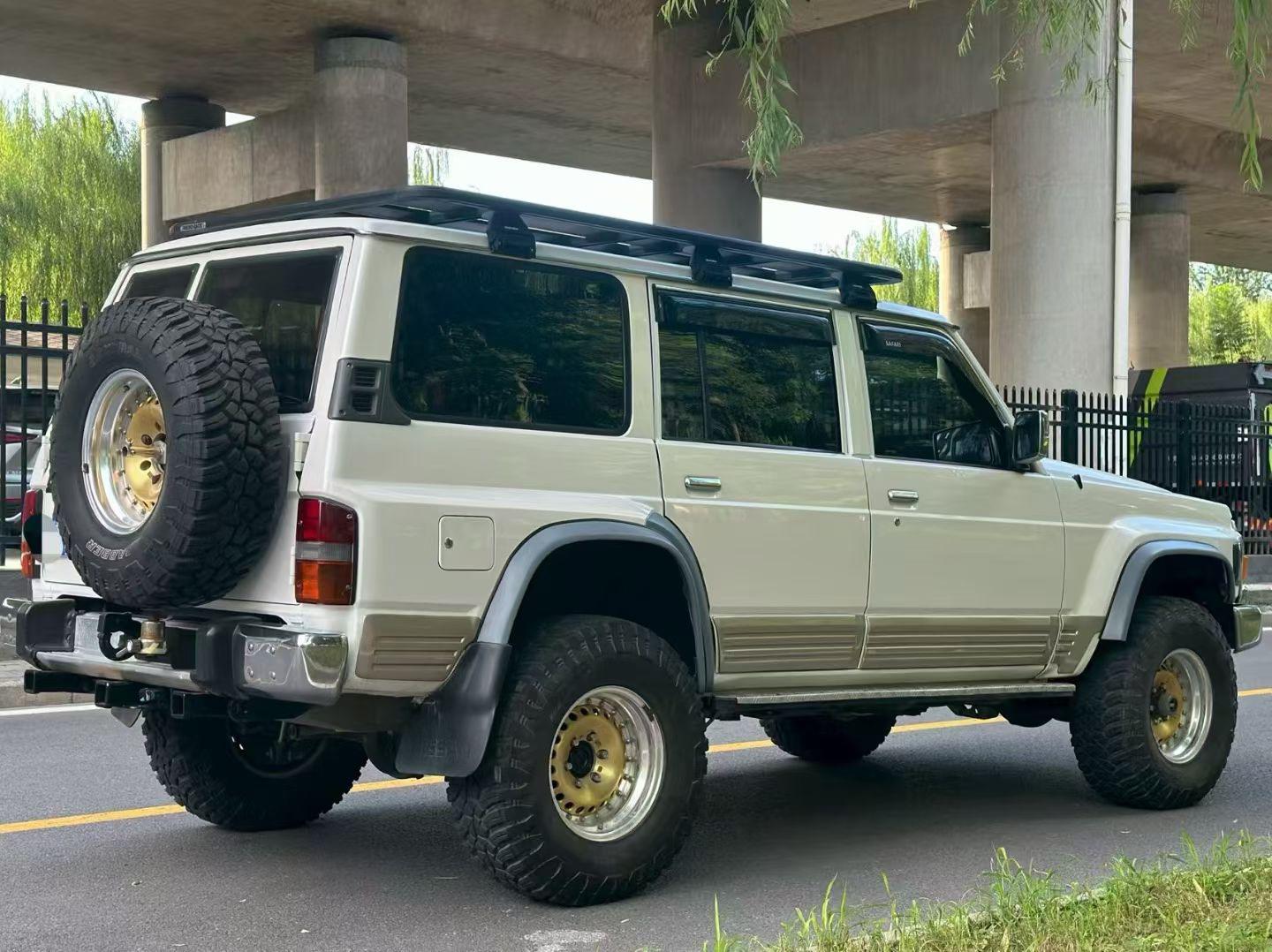 Nissan Patrol 2004 thumb 4