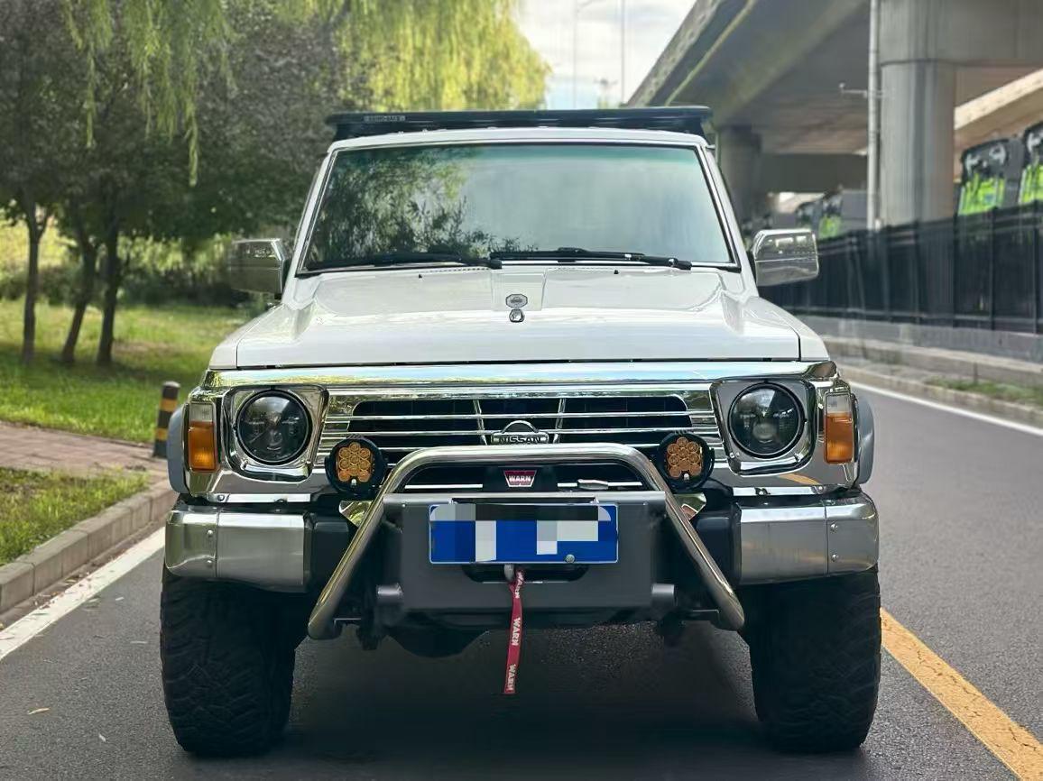 Nissan Patrol 2004 thumb 9