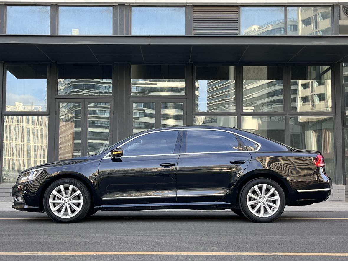 Volkswagen Passat 2018 thumb 2
