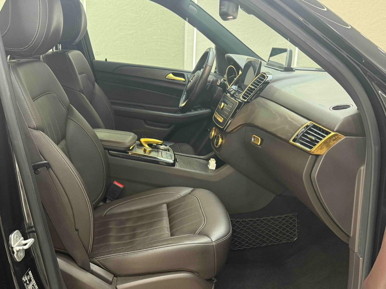 Mercedes-Benz GLE 2017 thumb 10