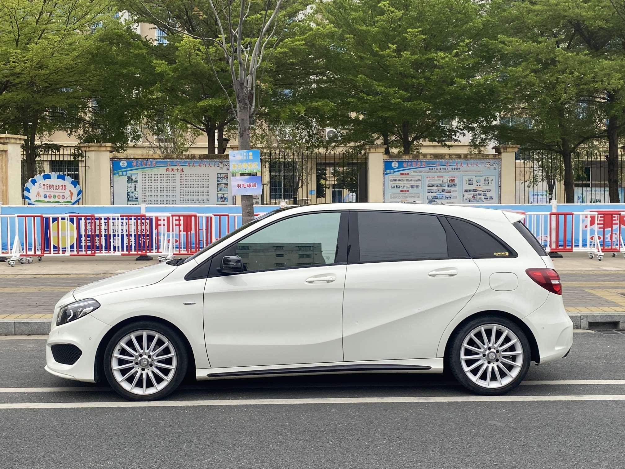 Mercedes-Benz B-Класс 2017 thumb 10