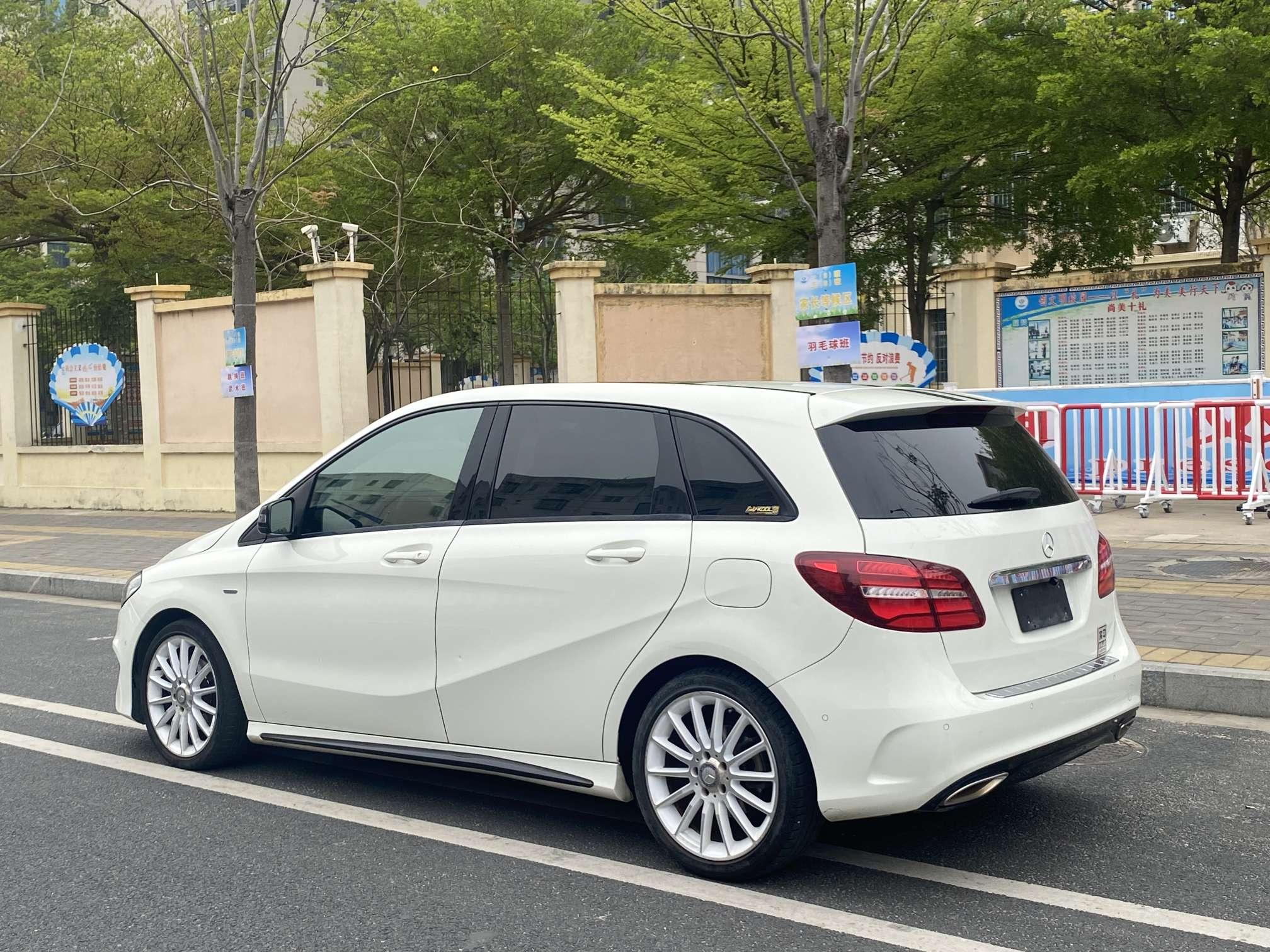 Mercedes-Benz B-Класс 2017 thumb 11