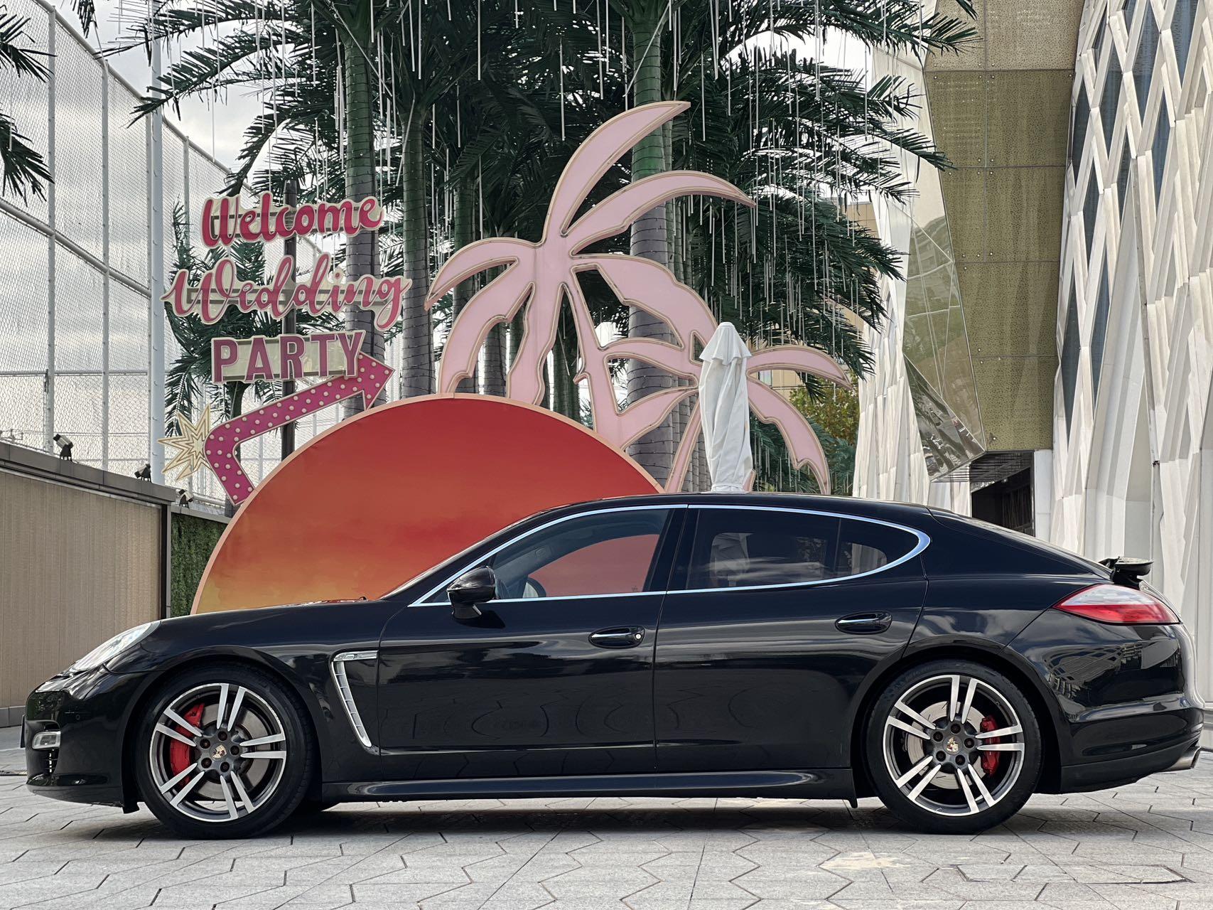 Porsche Panamera 2011 thumb 2