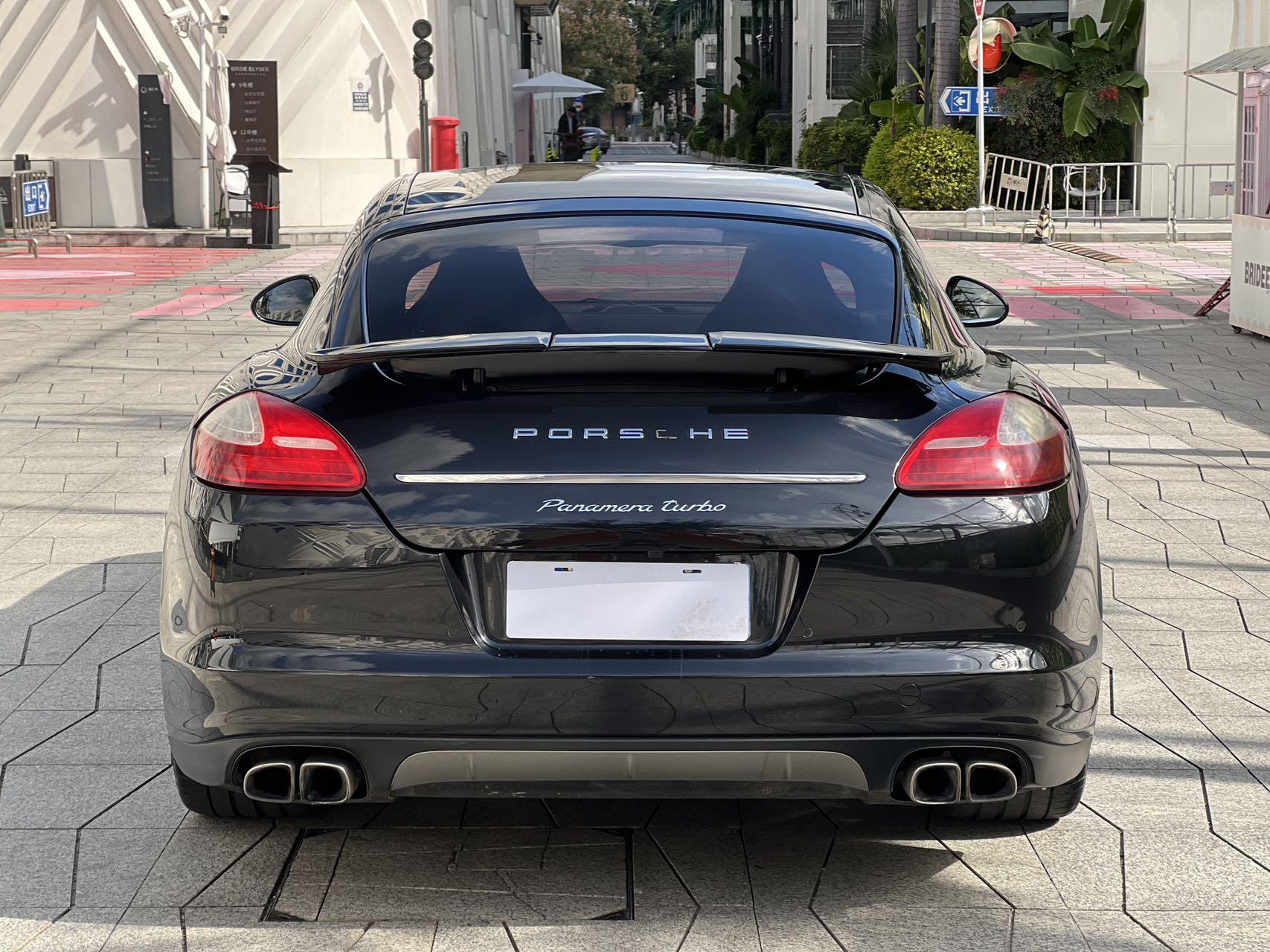 Porsche Panamera 2011 thumb 4