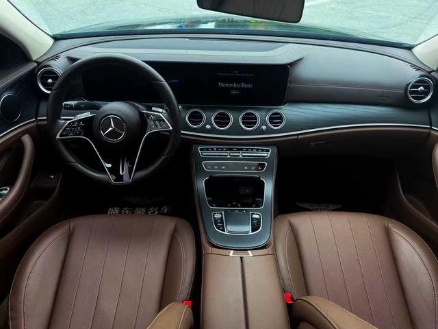 Mercedes-Benz E-Class 2023 thumb 11