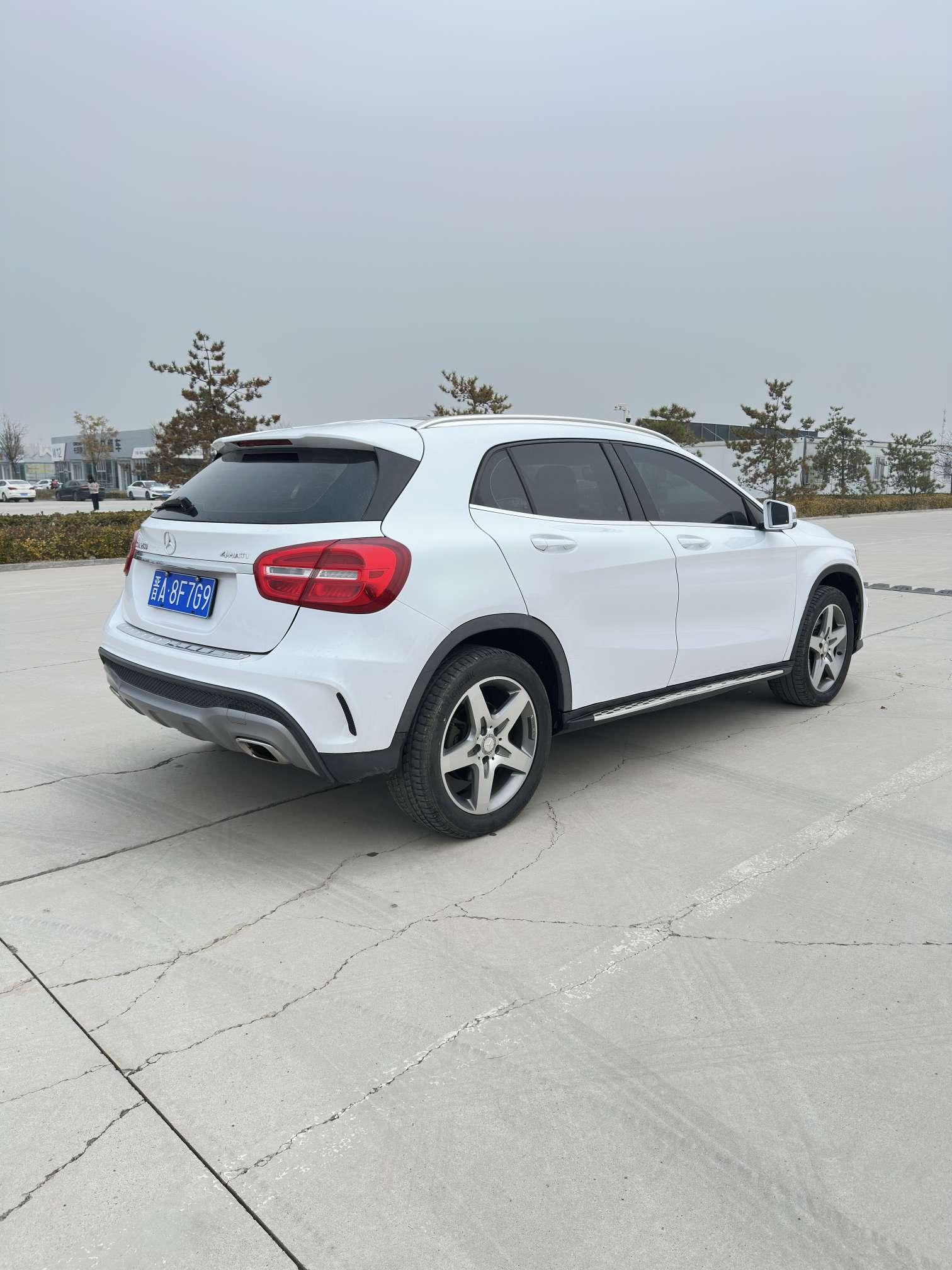 Mercedes-Benz GLA 2015 thumb 5