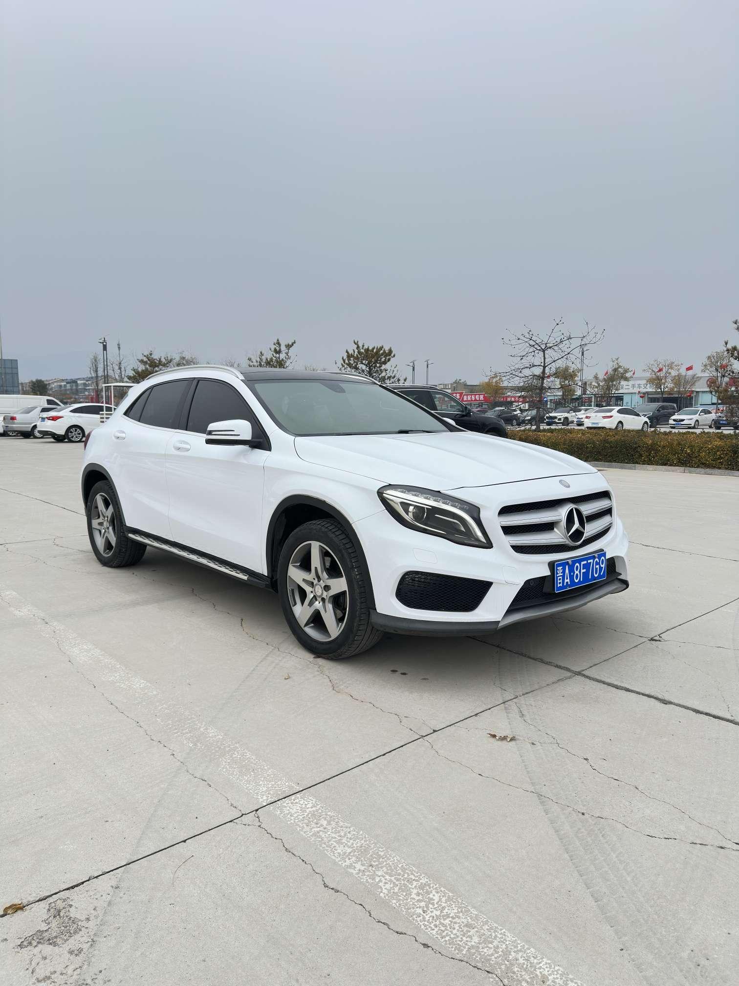 Mercedes-Benz GLA 2015 thumb 10