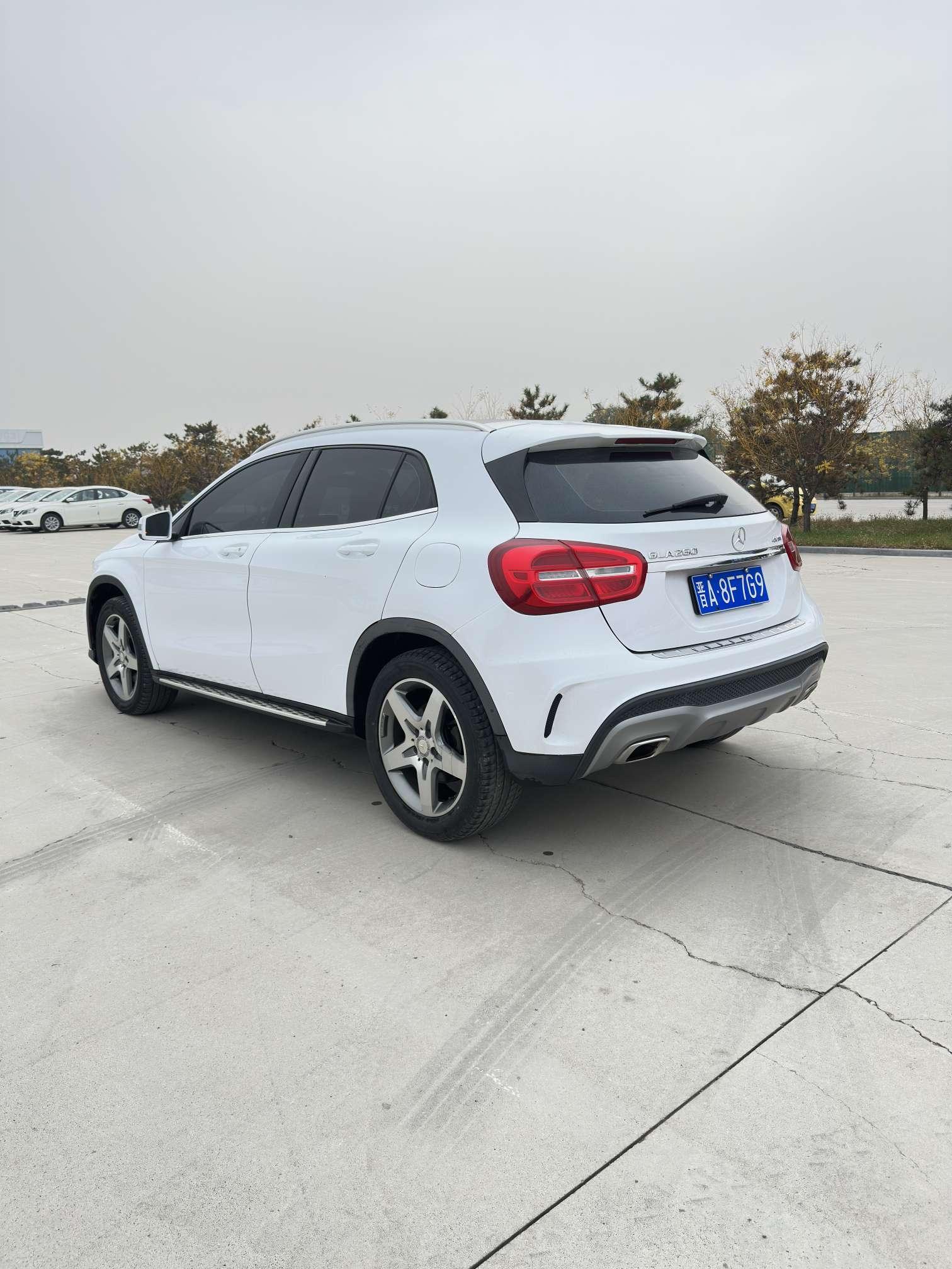 Mercedes-Benz GLA 2015 thumb 12