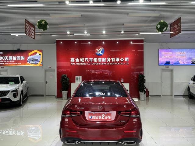 Mercedes-Benz A-Class 2019 thumb 4