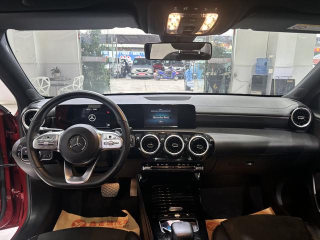 Mercedes-Benz A-Class 2019 thumb 8