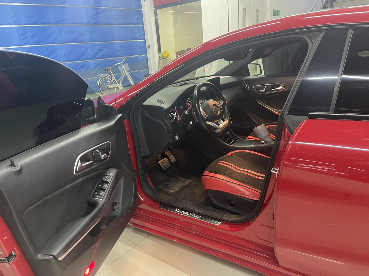 Mercedes-Benz CLA 2018 thumb 12