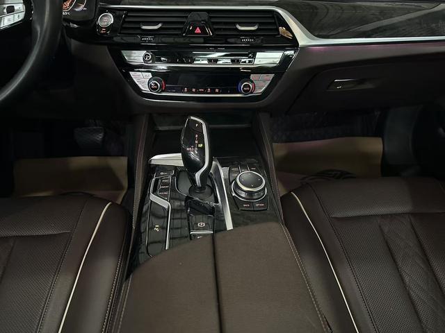 BMW 5 серии 2022 thumb 9