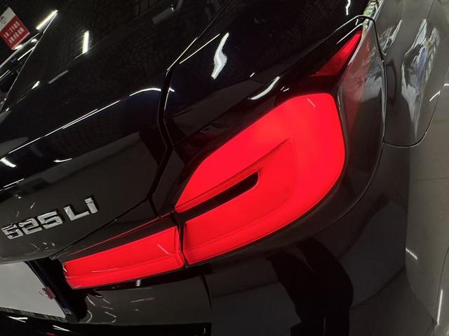 BMW 5 серии 2022 thumb 10