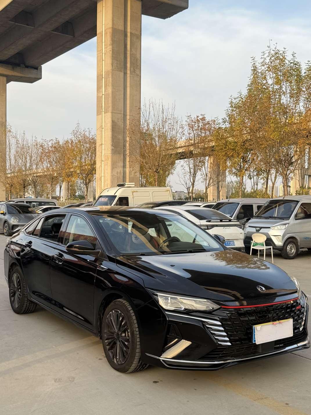 Dongfeng Aeolus Yixuan Max 2022 thumb 7