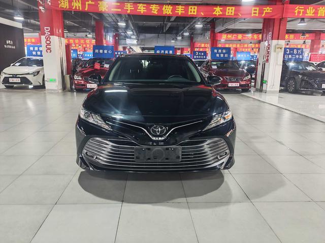 Toyota Camry 2019 thumb 2
