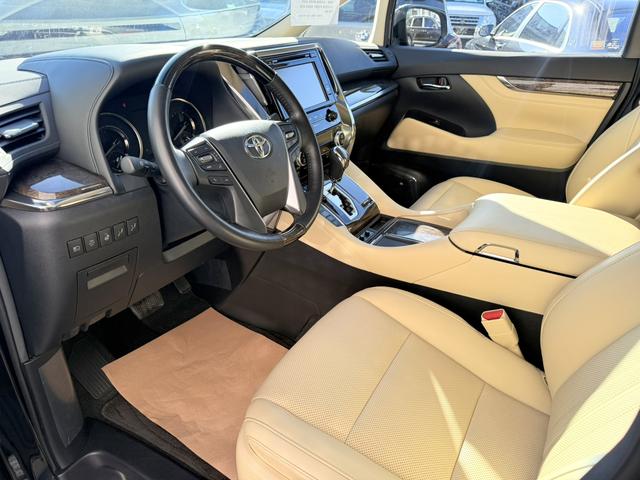 Toyota Vellfire 2019 thumb 2
