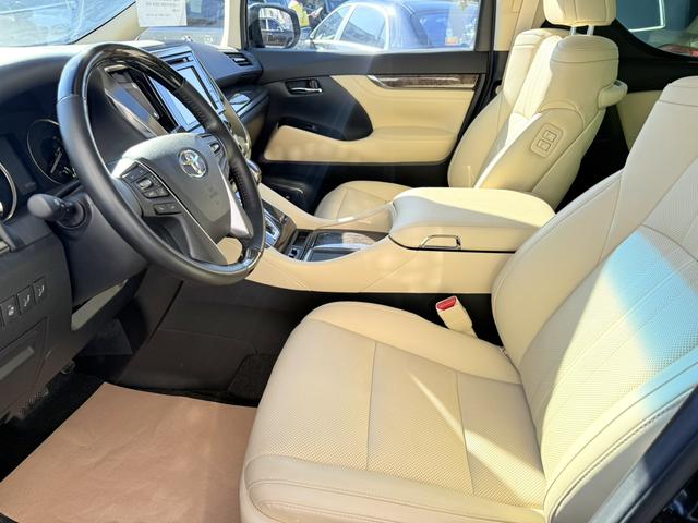 Toyota Vellfire 2019 thumb 4