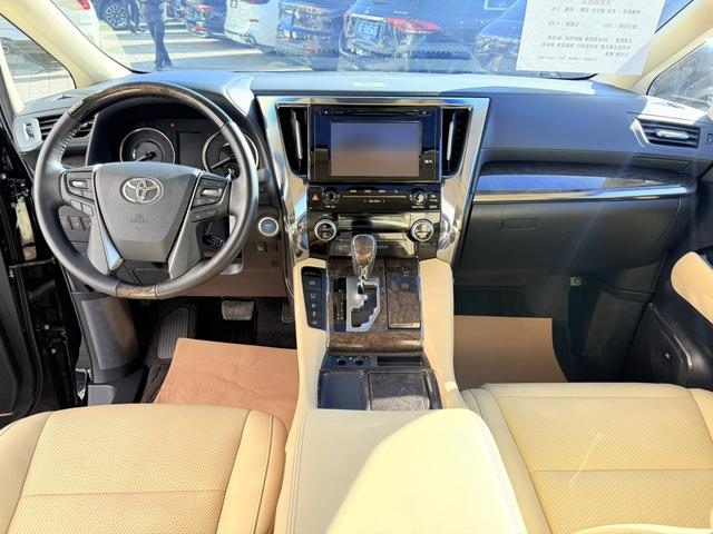 Toyota Vellfire 2019 thumb 6