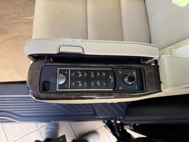 Toyota Vellfire 2019 thumb 8
