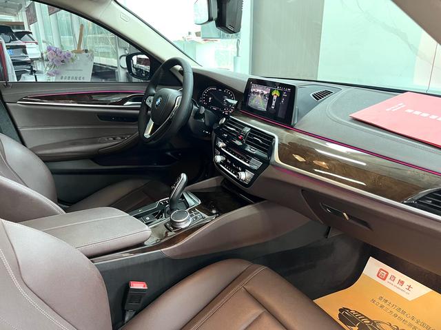 BMW 5 серии 2020 thumb 4
