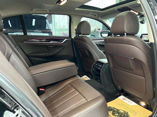 BMW 5 серии 2020 thumb 6