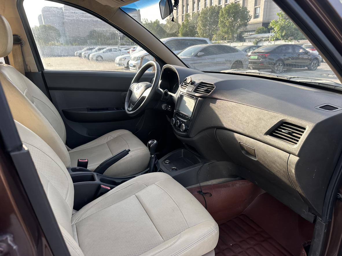 Wuling Hong Guang 2016 thumb 7