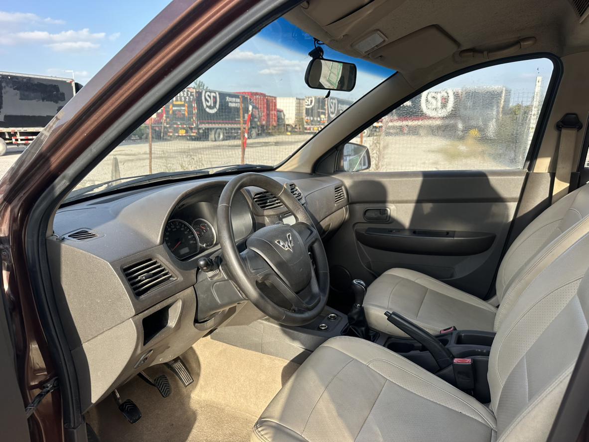 Wuling Hong Guang 2016 thumb 9