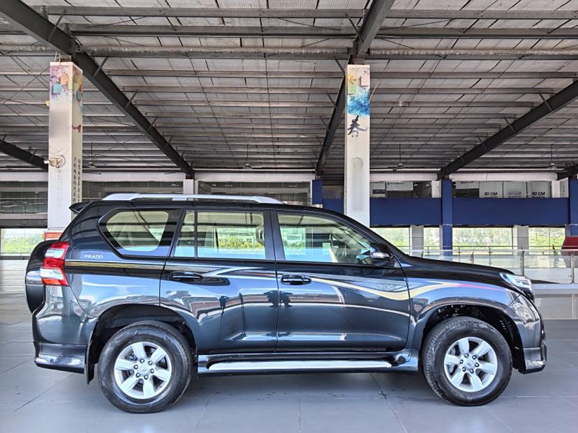 Toyota Land Cruiser Prado 2017 thumb 5