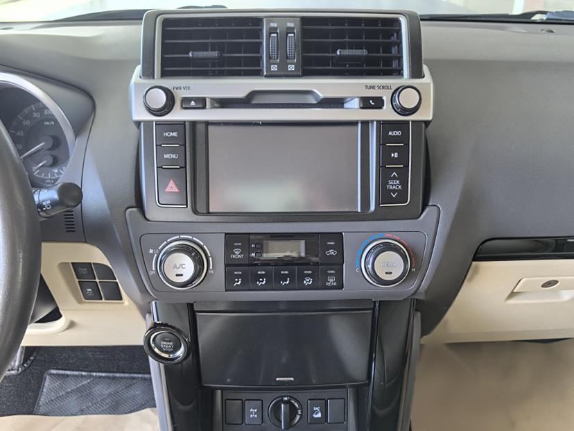 Toyota Land Cruiser Prado 2017 thumb 7