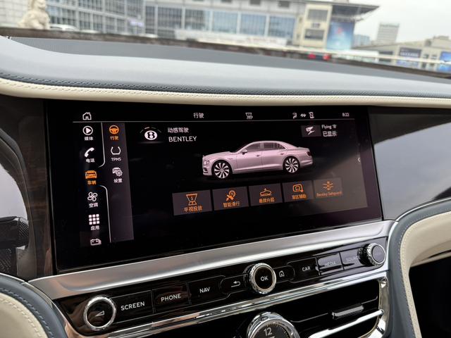Bentley PHEV 2022 thumb 12