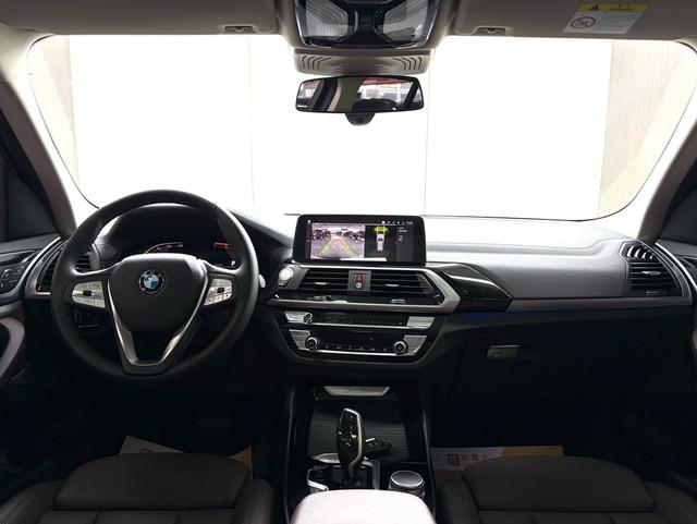 BMW X3 2021 thumb 8
