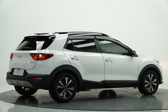 Kia Stonic 2021 thumb 2