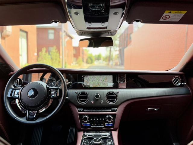 Rolls-Royce Ghost 2021 thumb 10