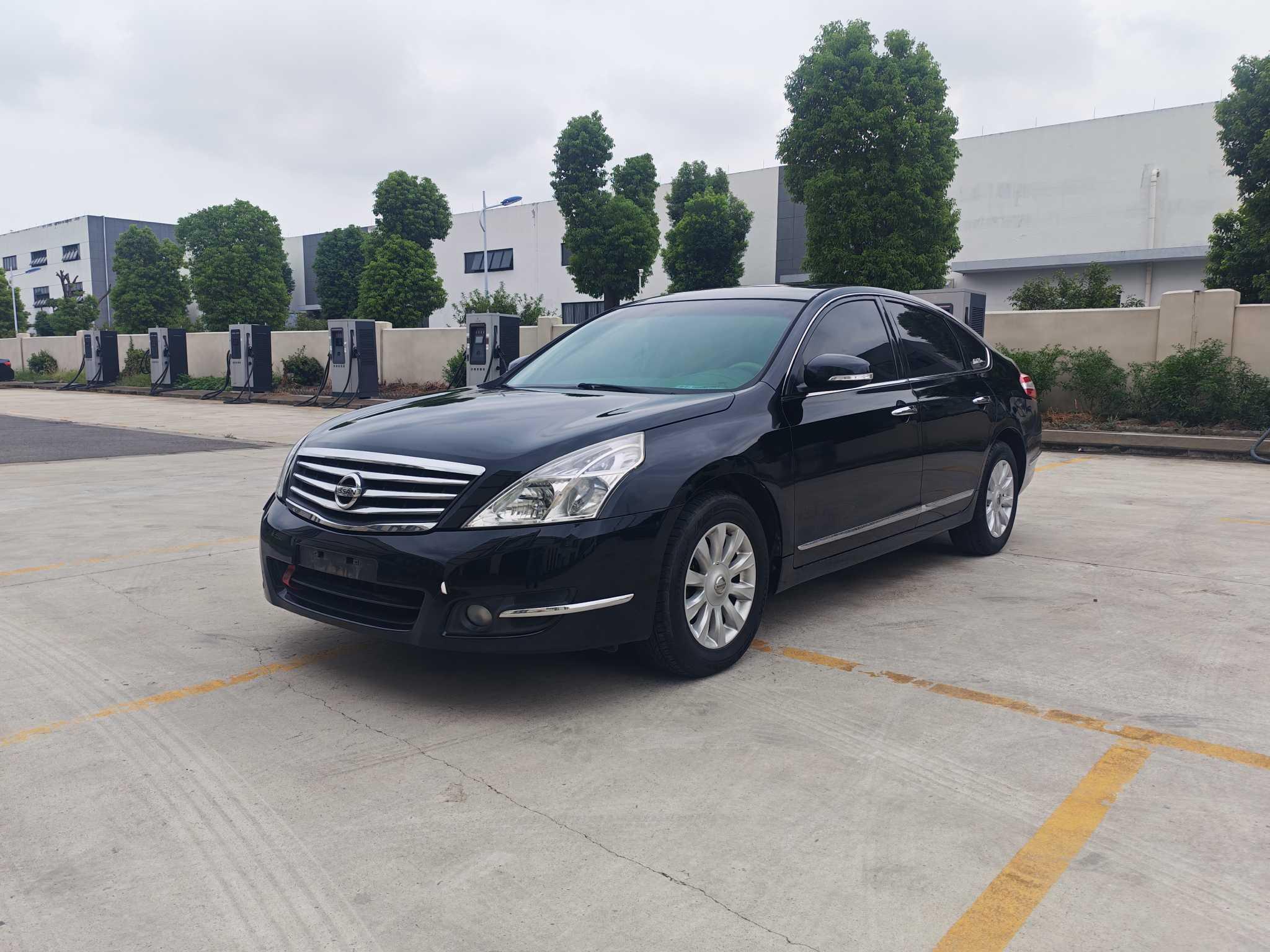 Nissan Altima 2010 thumb 9