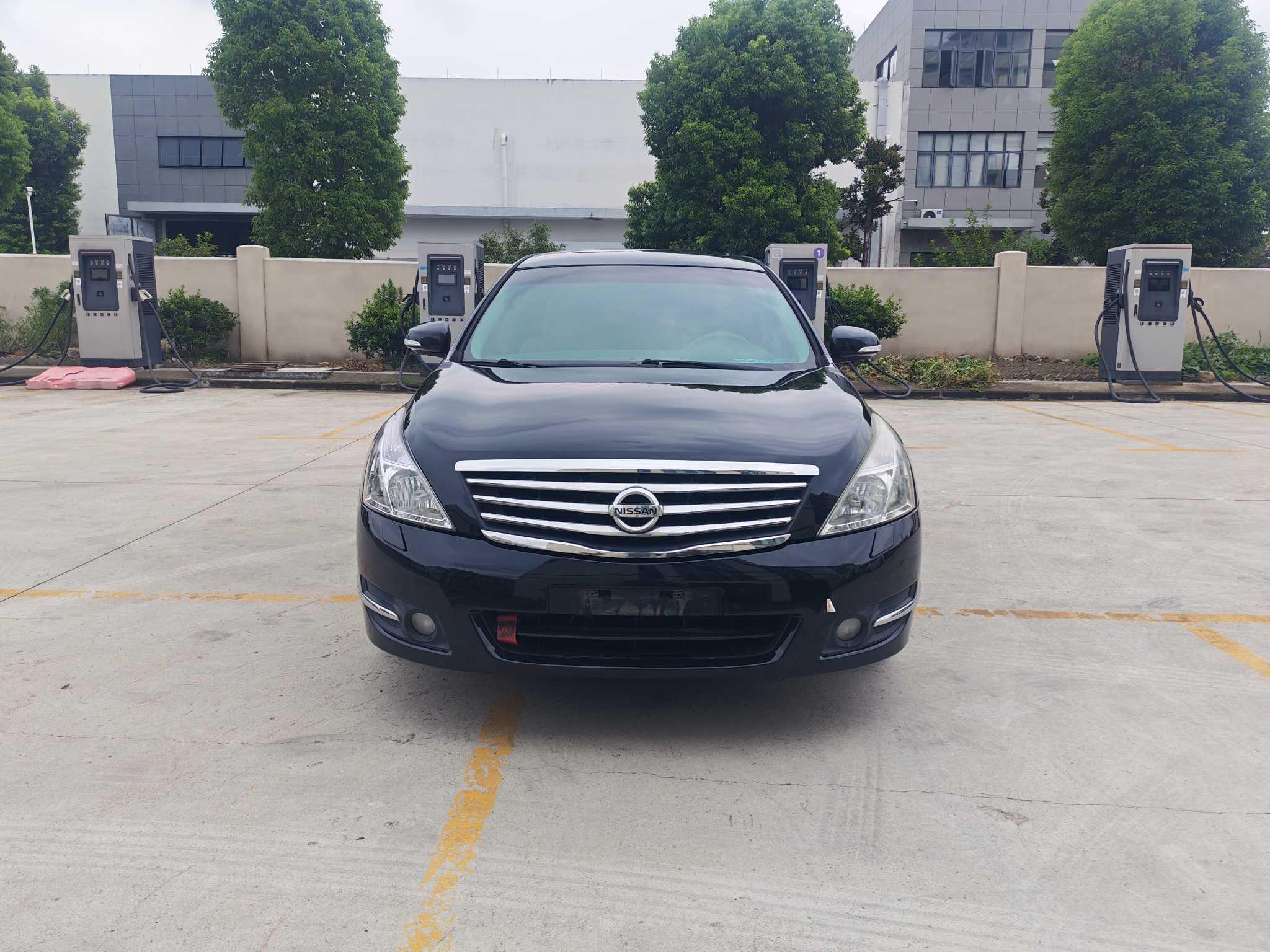 Nissan Altima 2010 thumb 10