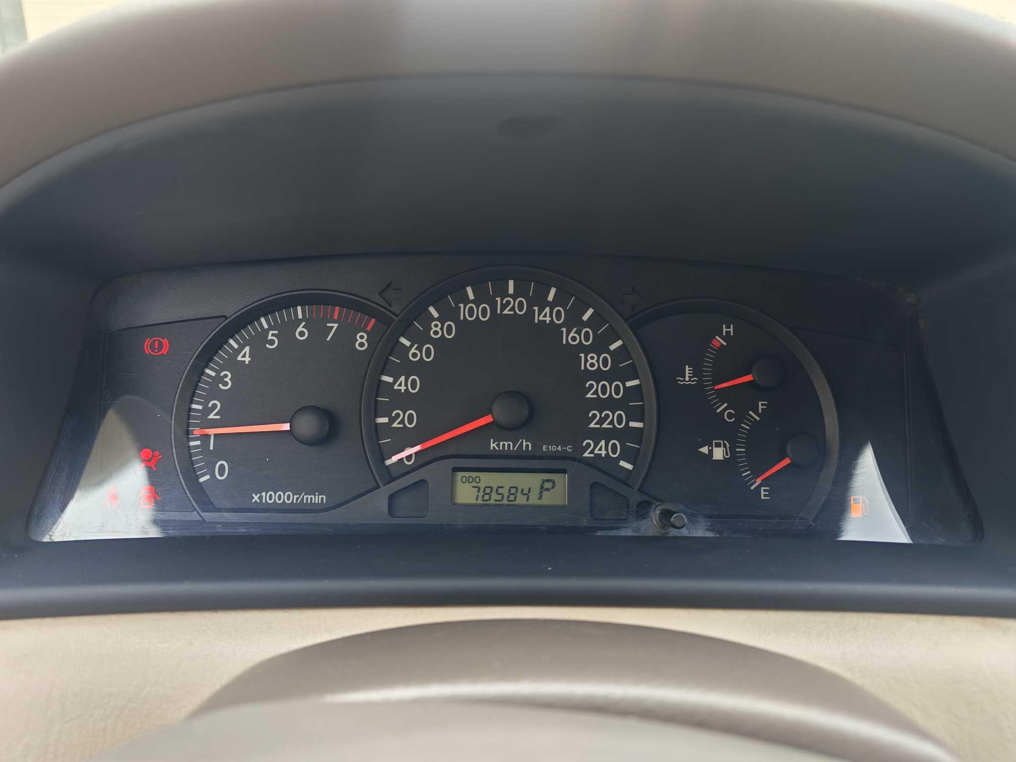 Toyota Corolla 2010 thumb 6