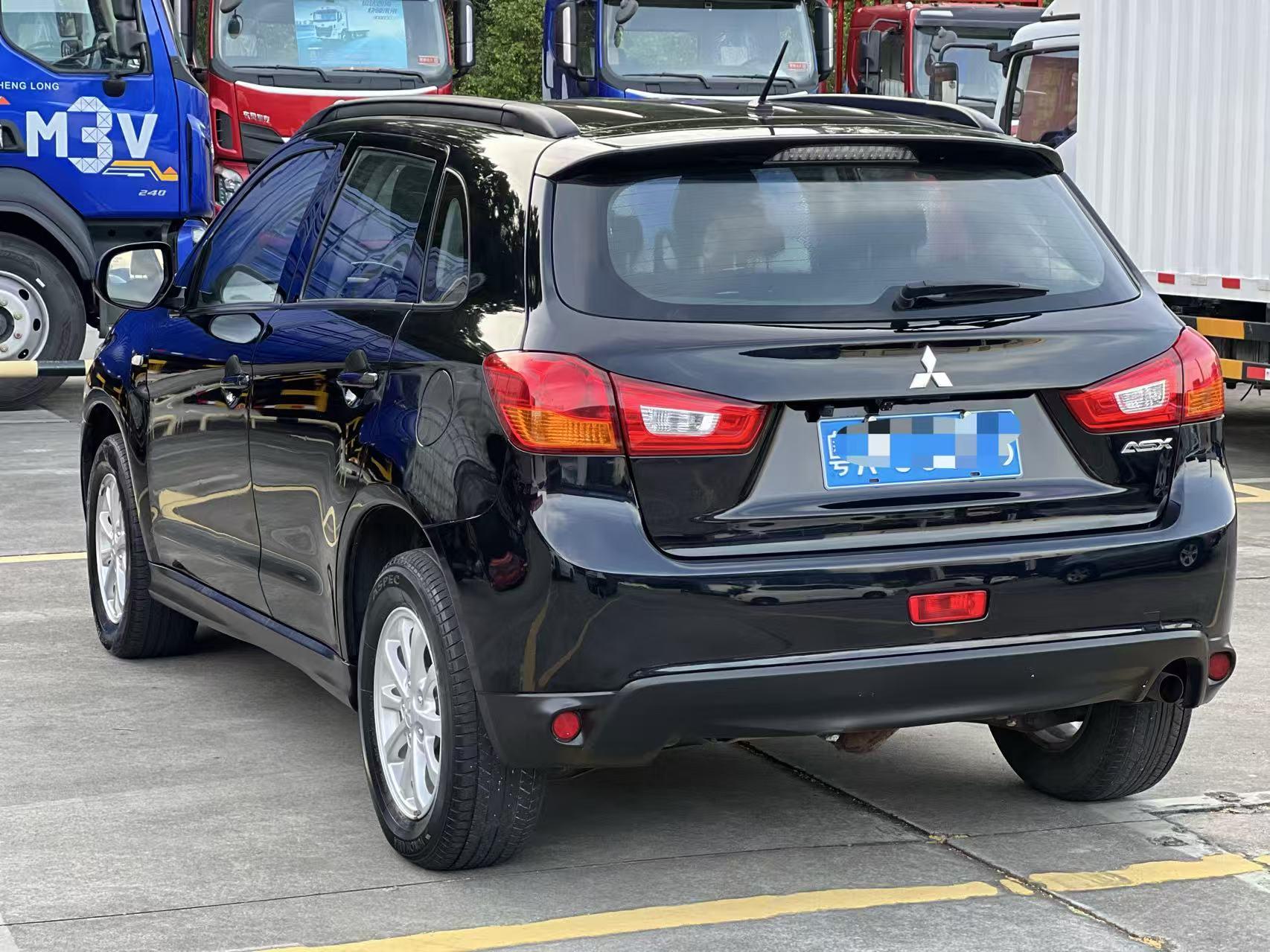 Mitsubishi ASX 2016 thumb 2