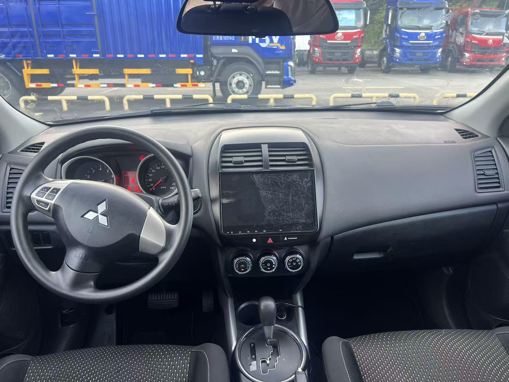 Mitsubishi ASX 2016 thumb 6