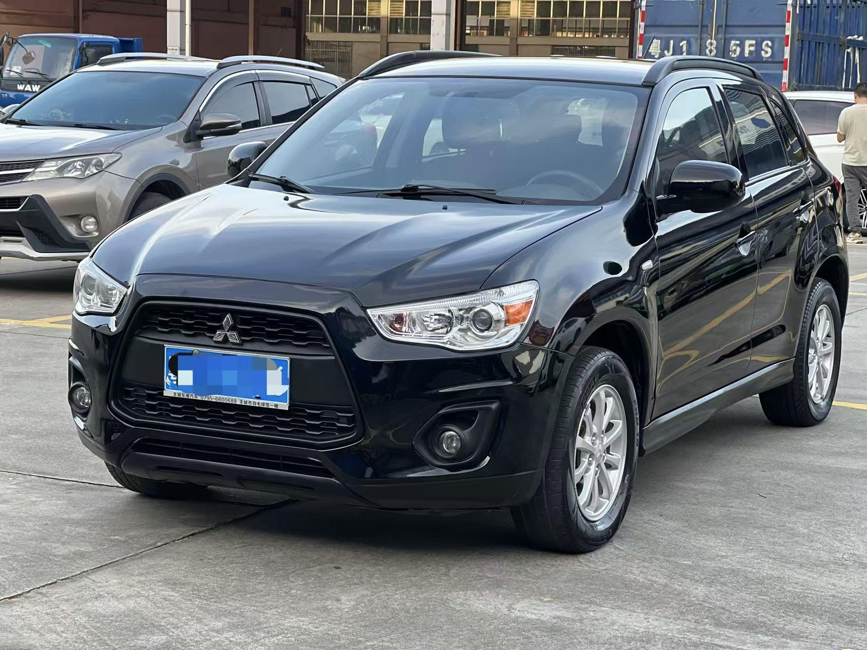 Mitsubishi ASX 2016 thumb 8