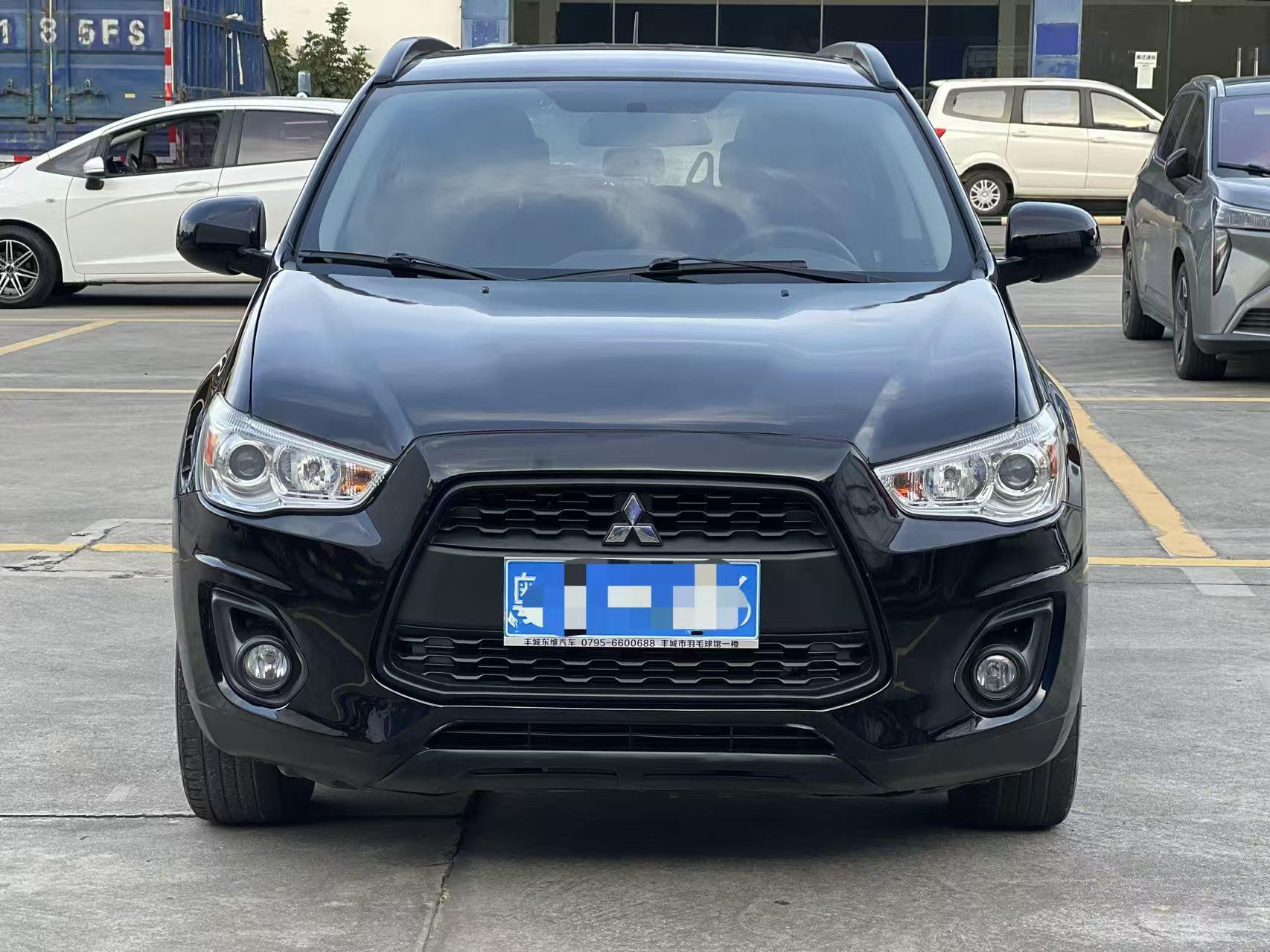 Mitsubishi ASX 2016 thumb 9