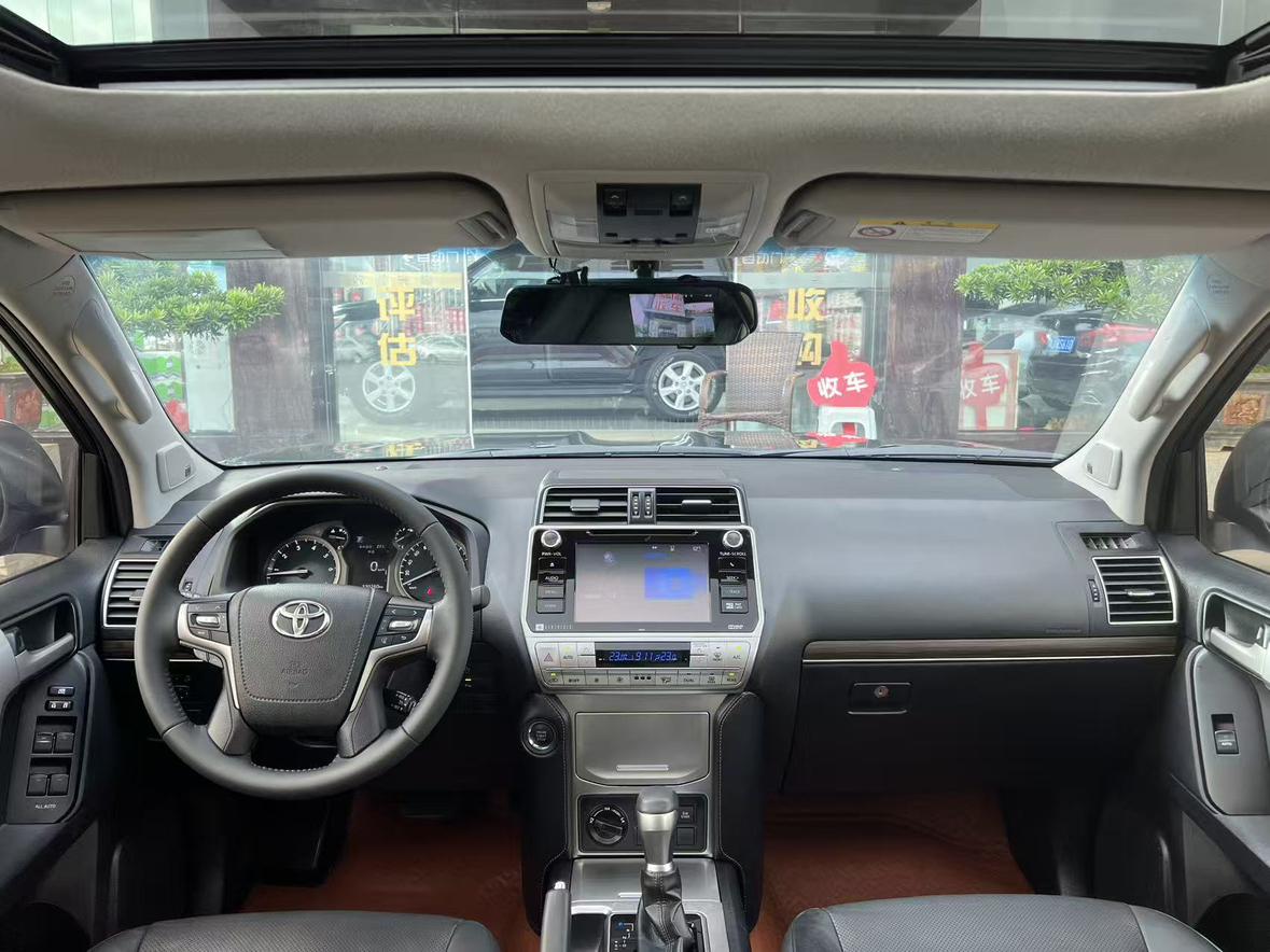 Toyota Land Cruiser Prado 2018 thumb 10