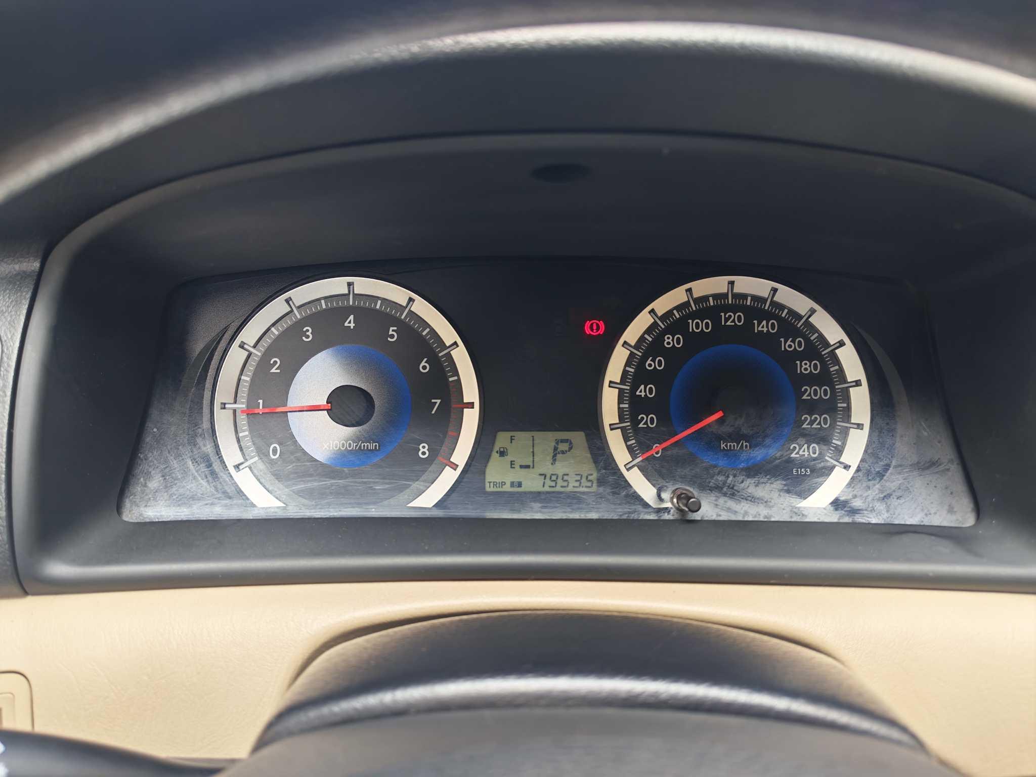 Toyota Corolla 2015 thumb 6