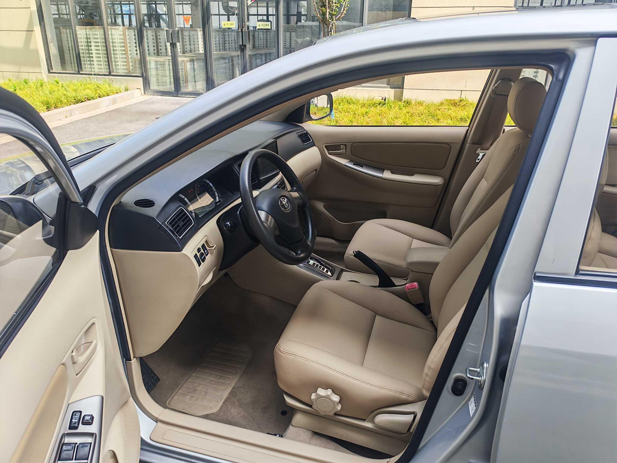 Toyota Corolla 2015 thumb 7